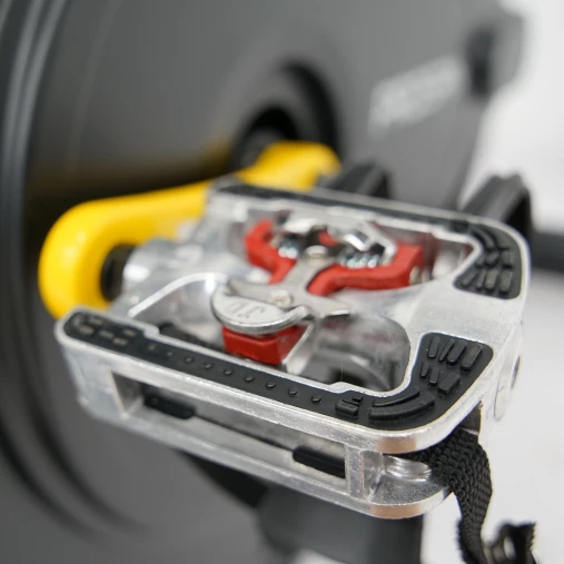 Спин-байк с консолью профессиональный BRONZE GYM PROSPIN