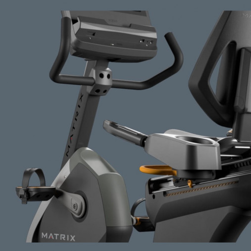 Горизонтальный велотренажер Matrix Performance. Консоль LED Горизонтальный велотренажер Matrix Performance. Консоль LED