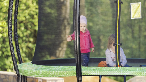 Батут Hasttings Air Game 10FT (3,05 м) с внутренней сеткой и двухсторонним защитным матом (зеленый/синий) Батут Hasttings Air Game 10FT (3,05 м) с внутренней сеткой и двухсторонним защитным матом (зеленый/синий)